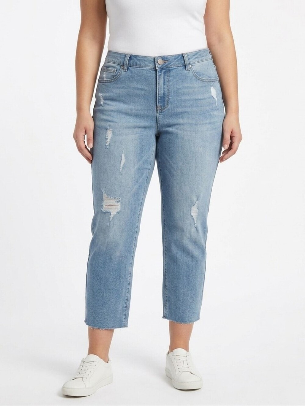 Bandolino Millie Capri distressed Size 12 Womens jeans